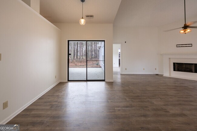 Building Photo - 112 Glendale Dr