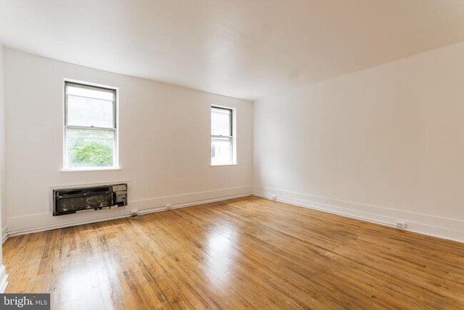 Building Photo - 1413 Lombard St