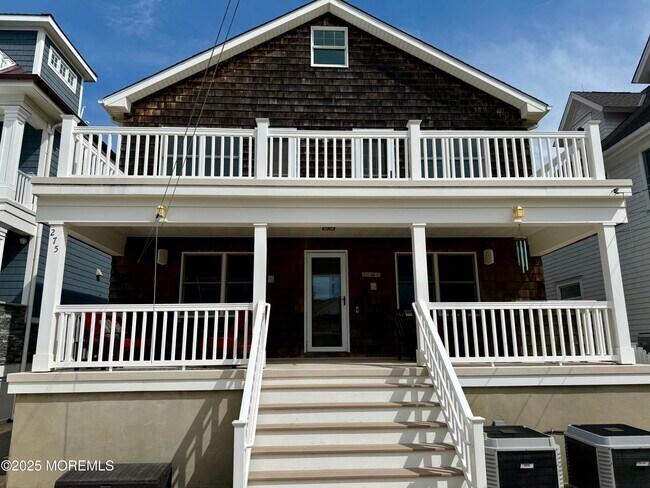 Building Photo - 275 Beach Front