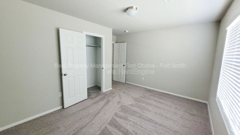 Building Photo - 8218 Melody Ln