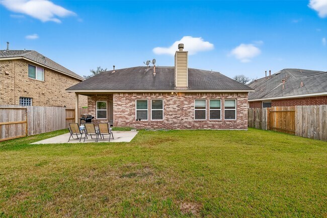 Primary Photo - 6034 Preserve Ln