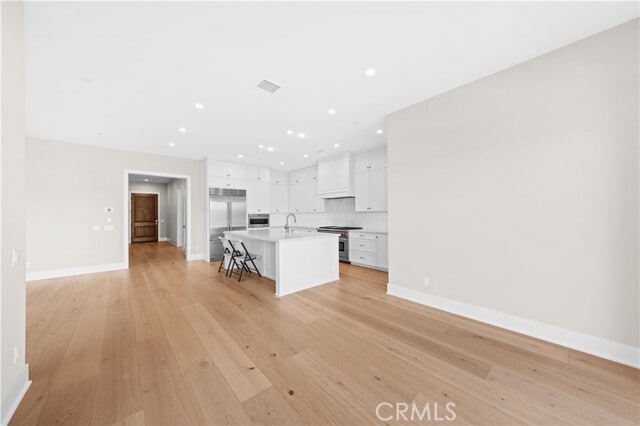 Building Photo - 130 Mossvine