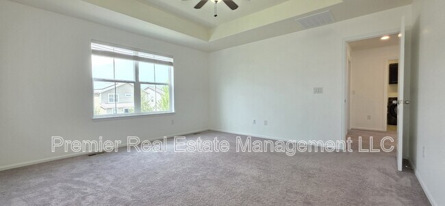 Building Photo - 15139 Chicago St