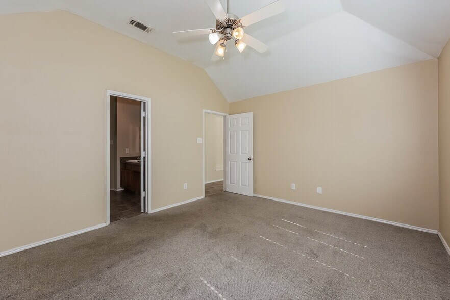 Building Photo - 7312 Sierra Way