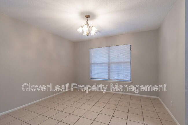 Building Photo - 13923 Grove Patch