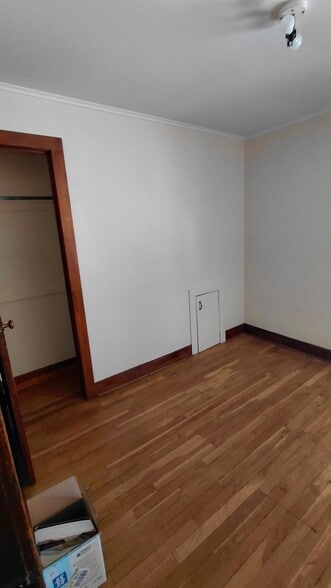 Building Photo - 251 Church St