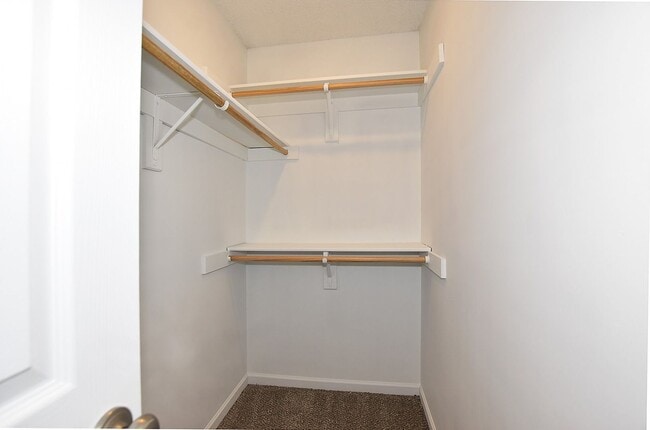 Building Photo - Three Bedroom House in Platte City