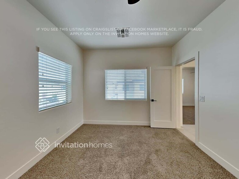 Building Photo - 16513 S 10th St