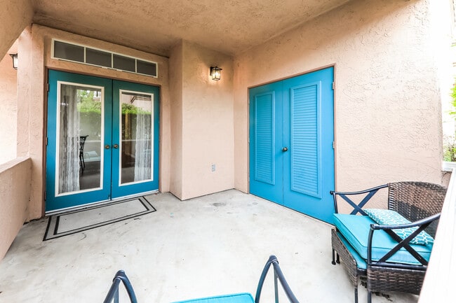 Building Photo - 3547 Cameo Dr
