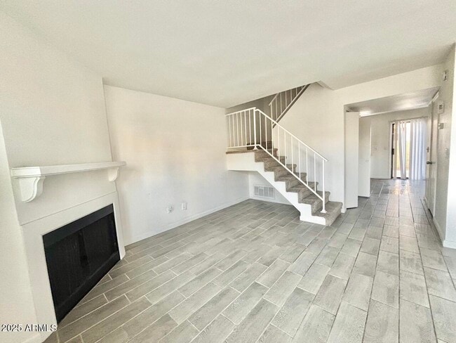 Building Photo - 5704 E Aire Libre Ave