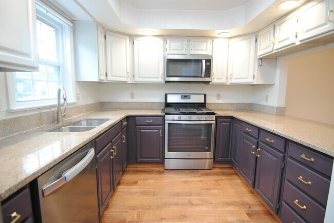 Building Photo - 5 Cadogan Way