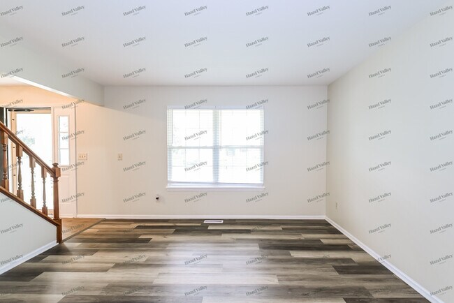 Building Photo - 1829 Charleston Estates Dr