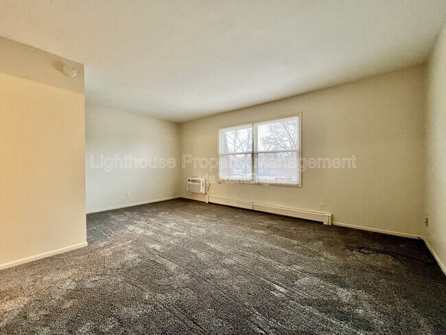 Building Photo - 971 McCarty St NW