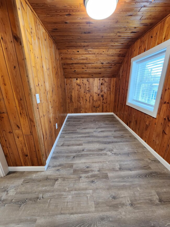 Upstairs Bedroom 2 - 212 McKinley Ave