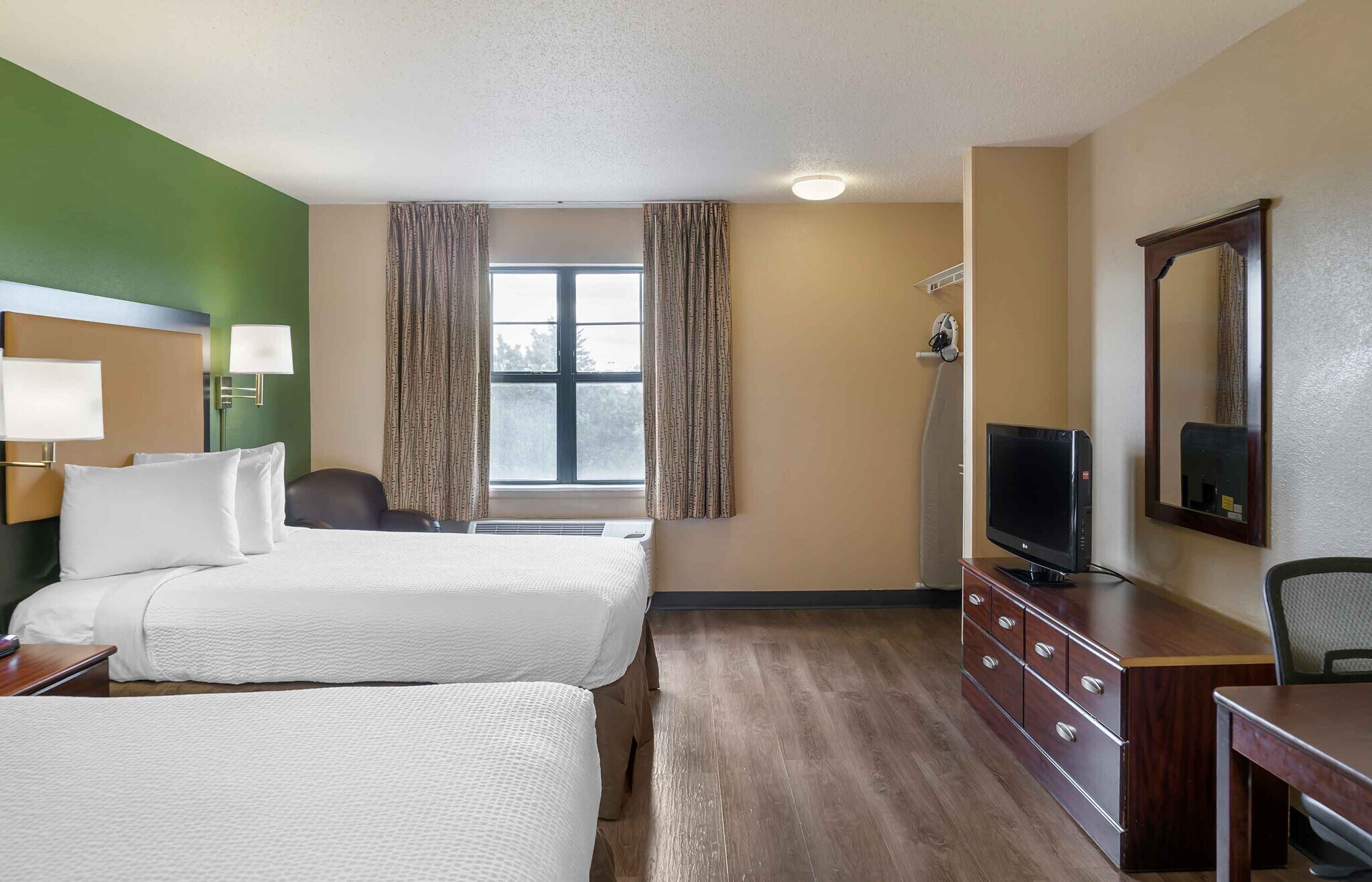 Building Photo - Furnished Studio-Detroit - Sterling Heights
