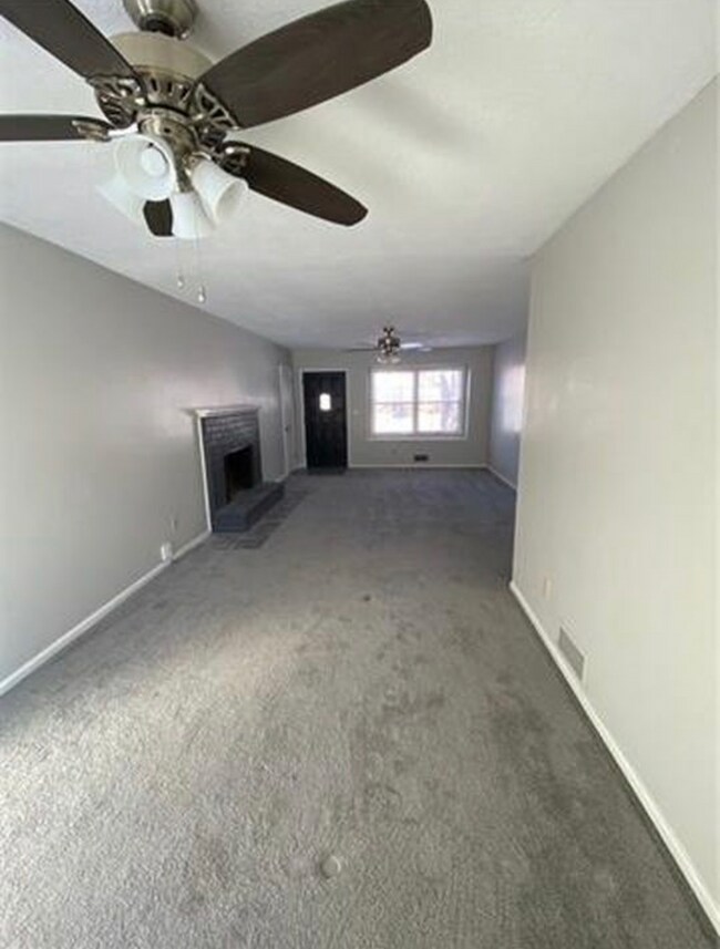 Building Photo - 1313 NW 6th St