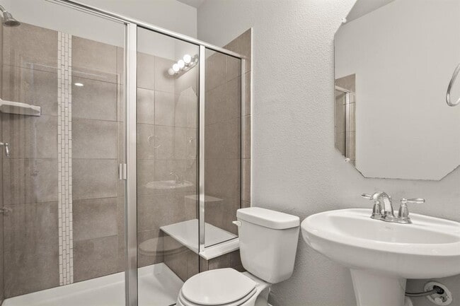 Building Photo - 440 Canadian Springs Dr