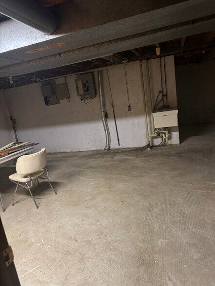 Building Photo - 17 Sunshine Dr