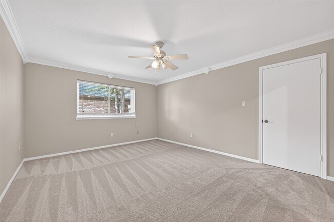 Building Photo - 1010 Valley Ranch Dr