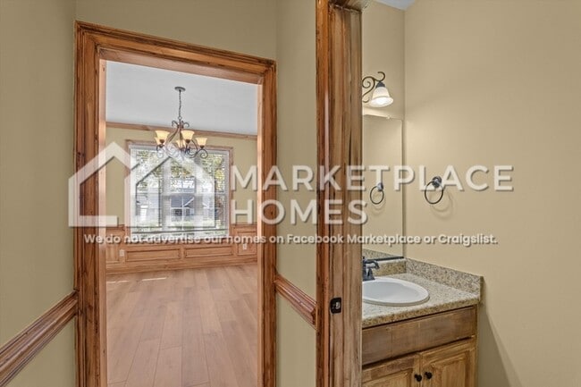 Building Photo - 4831 High Meadows Dr