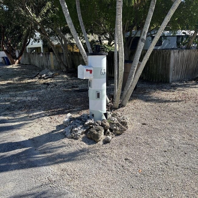 Building Photo - 63 Bass Ave