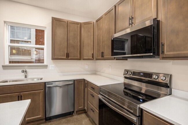 Building Photo - 90 N Princeton Ave