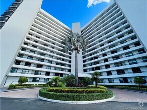 Building Photo - 8800 S Ocean Dr