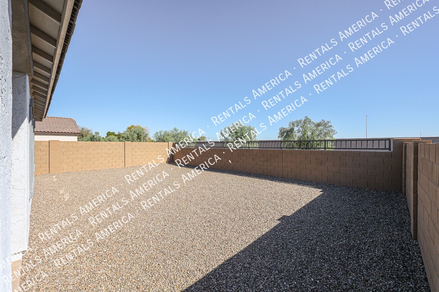 Building Photo - 7857 N 79th Ave