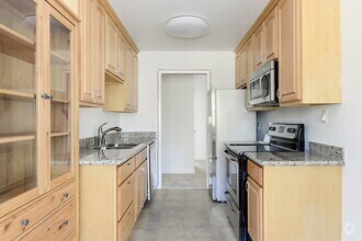 Building Photo - Convenient Location near Rengstorff Park