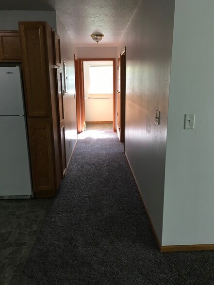 Building Photo - 211 W Mill St