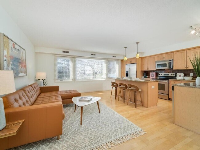 Building Photo - 5412 France Ave S