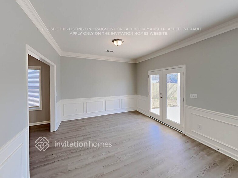 Building Photo - 70 Mercer Ln