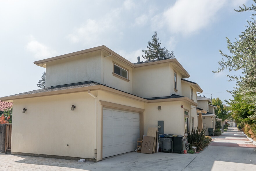 Building Photo - 1236 Poplar Ave