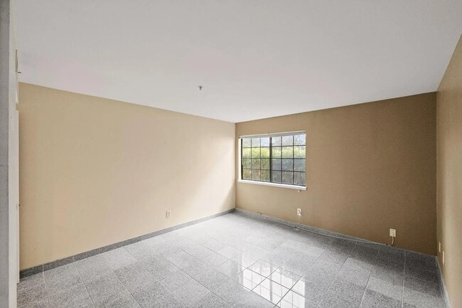 Building Photo - 230 Pheasant Ridge Rd