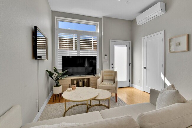 Building Photo - 4432 Tennyson St