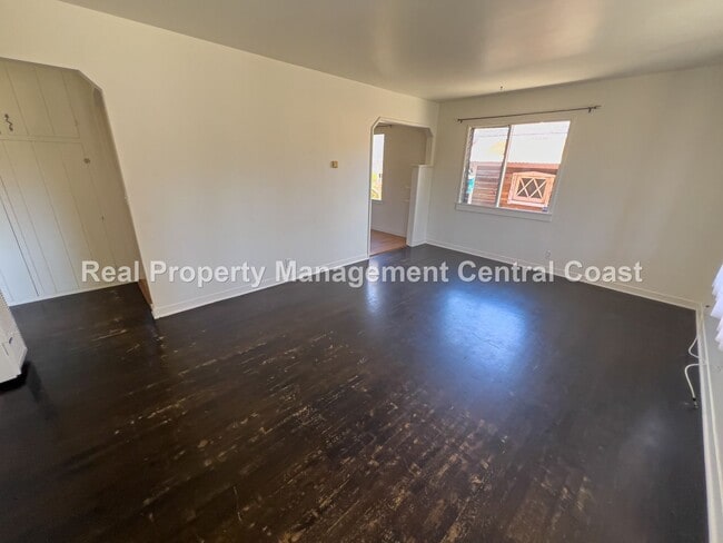 Building Photo - AVAILABLE AUGUST - Charming Morro Bay Home...
