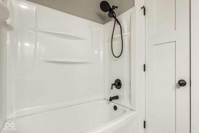 Building Photo - 3265 N New Jersey St