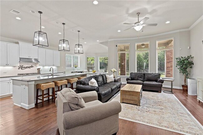 Building Photo - 4304 Valley Oaks Dr
