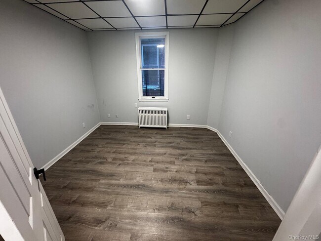 Building Photo - 157 Linden St