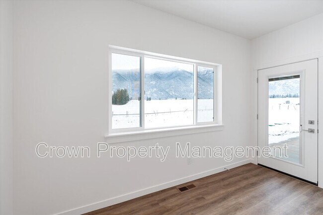 Building Photo - 133 Bench Run