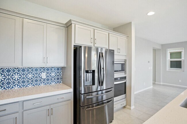 Building Photo - Beautiful 4 Bedroom Home In A Gated Skye Canyon Community