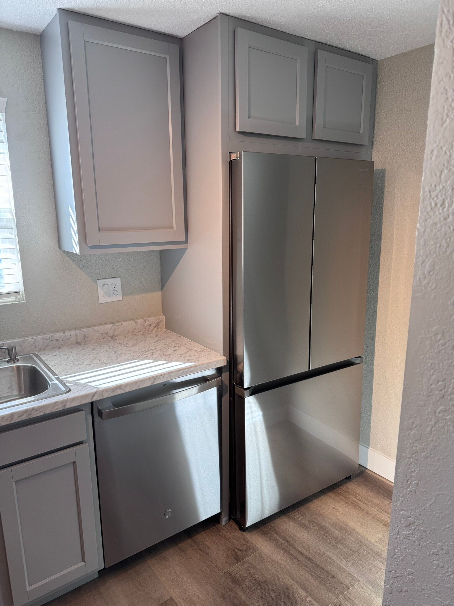 Kitchen - 5190 Washington St