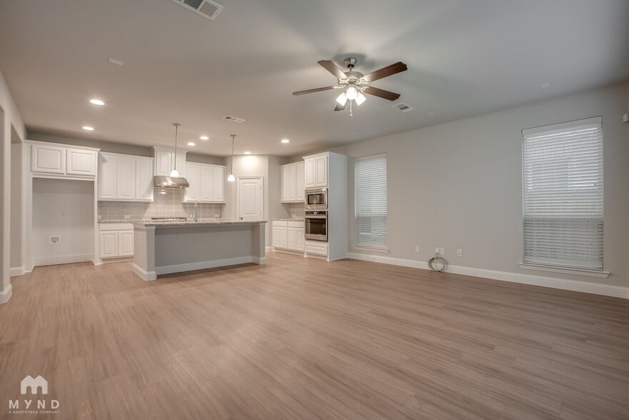 Building Photo - 3112 Damsel Sauvage Ln