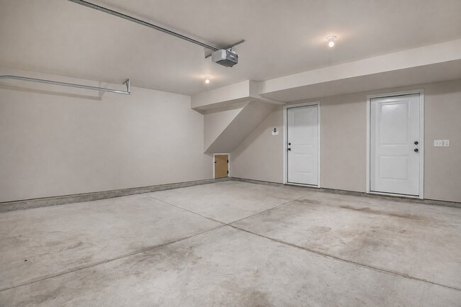 Building Photo - 17539 Beechwood Ln