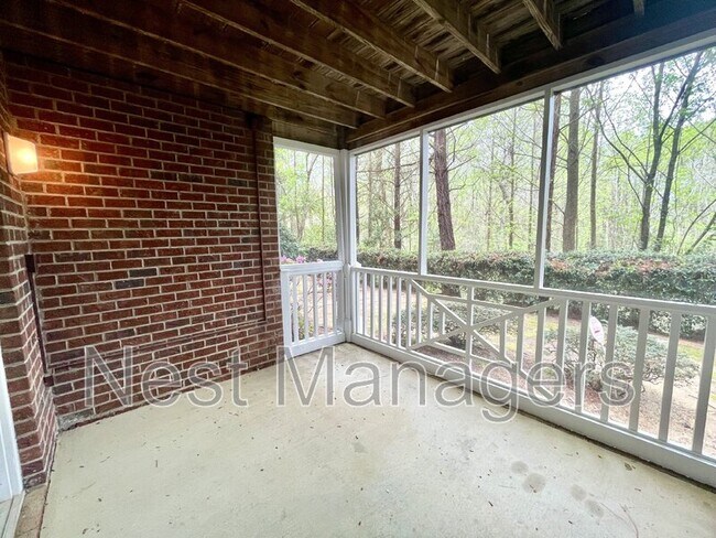 Building Photo - 350 Bubble Creek Ct