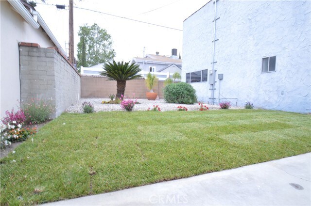 Building Photo - 1443 Evergreen St