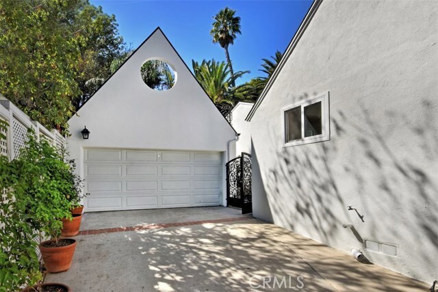 Building Photo - 15128 Valley Vista Blvd