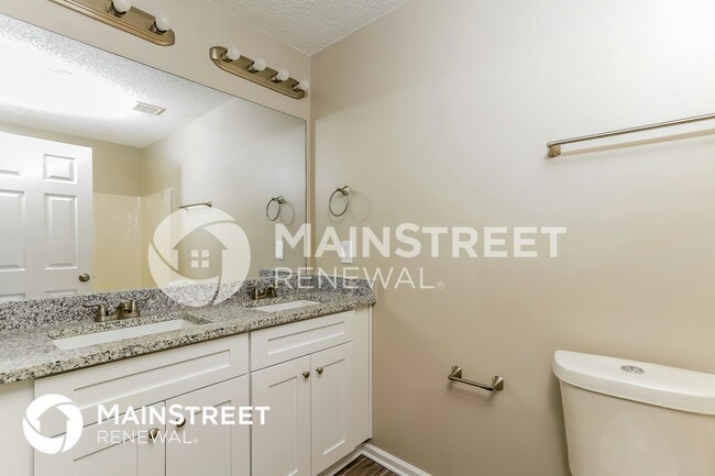 Building Photo - 5319 Creekview Way