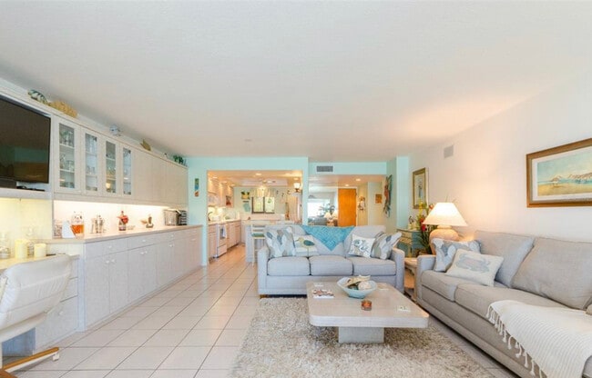 Building Photo - 868 Bayway Blvd