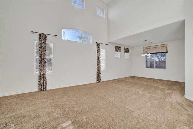 Building Photo - 7425 Glorious Sun Dr